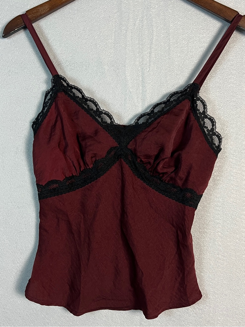 Wild Fable Women's XS Burgundy Satin Lace Trim Cami Tank Top Adjustable Straps
